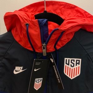 Brand New Nike Team USA Windbreaker, Mens XS!